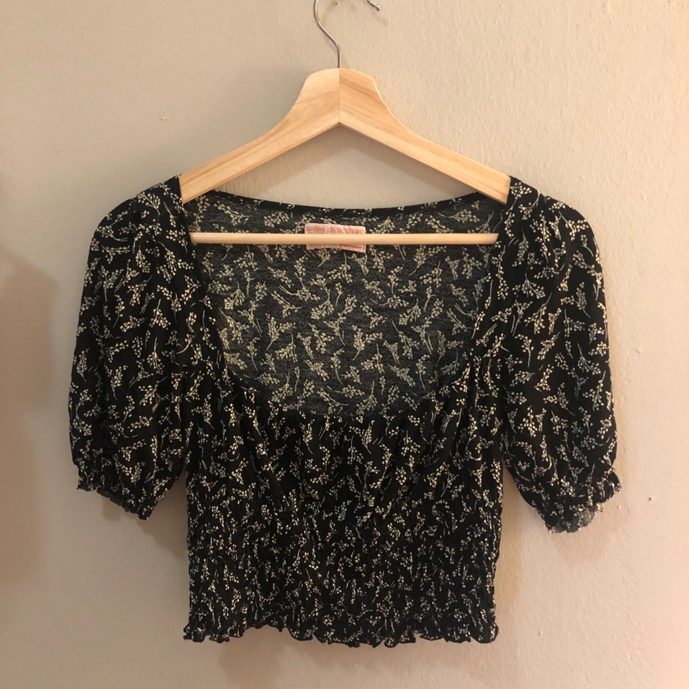 Urban outfitters puff sleeve baby doll top